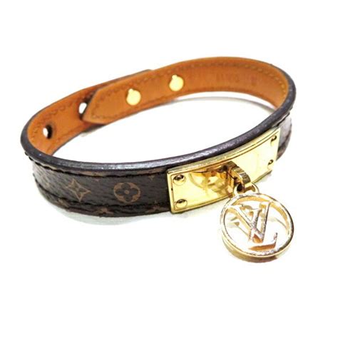 louis vuitton logomania bracelet|LOUIS VUITTON Monogram Logomania Bracelet 19.